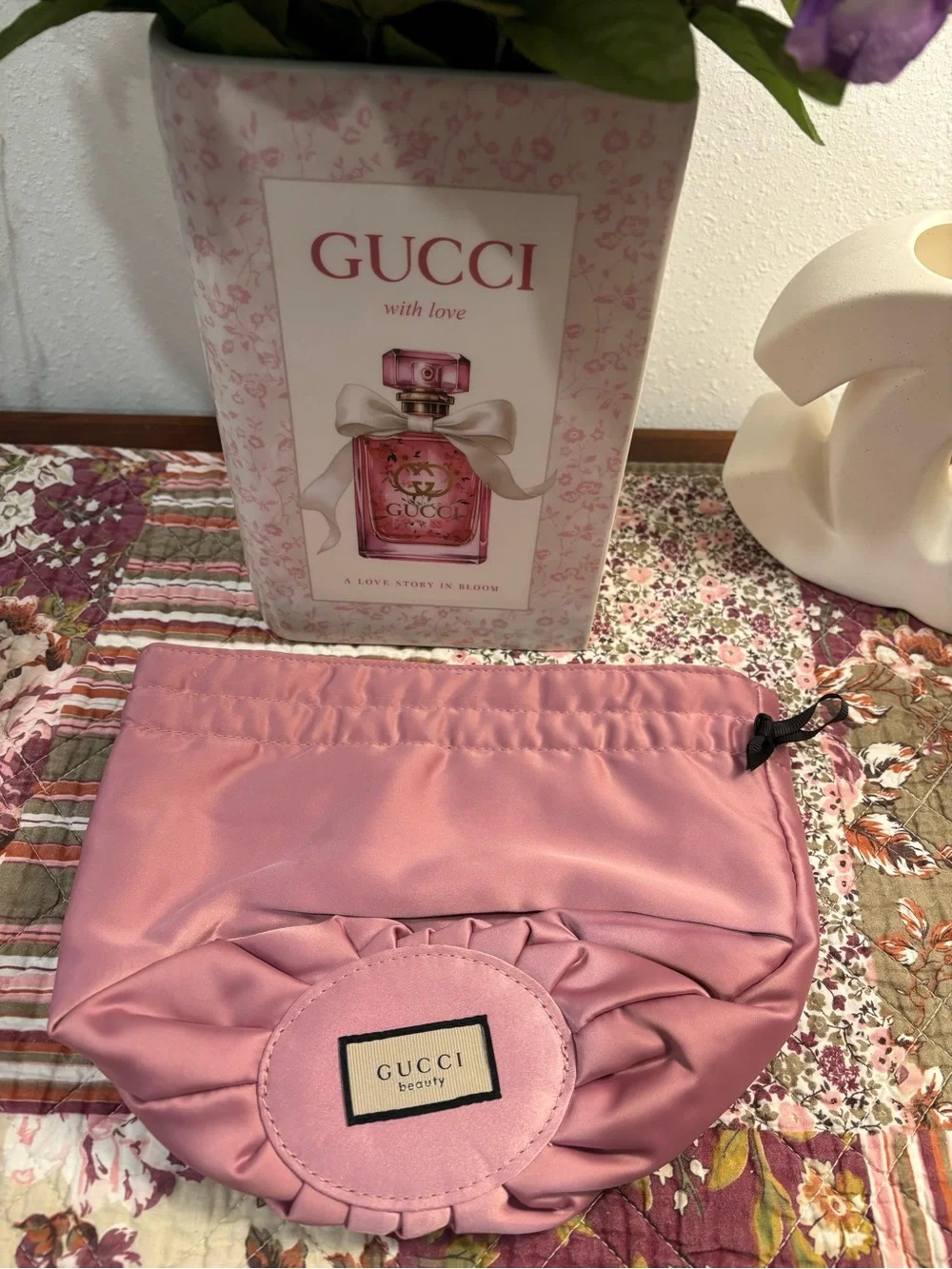 Satin Gucci Beauty Drawstring Bag. New💫